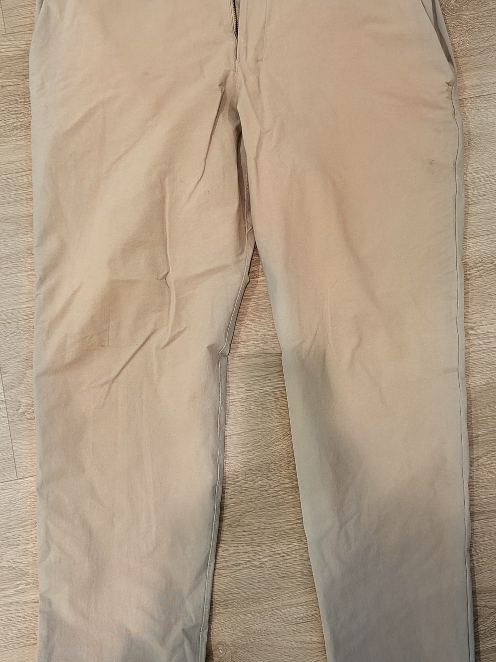 Lululemon Men's Slim Chino Pants in Beige - Comfortable Everyday Wear